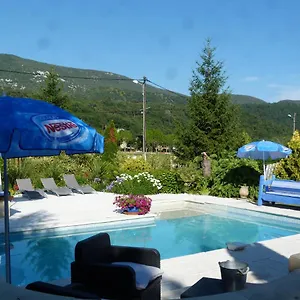 Les Bambous Bed & Breakfast